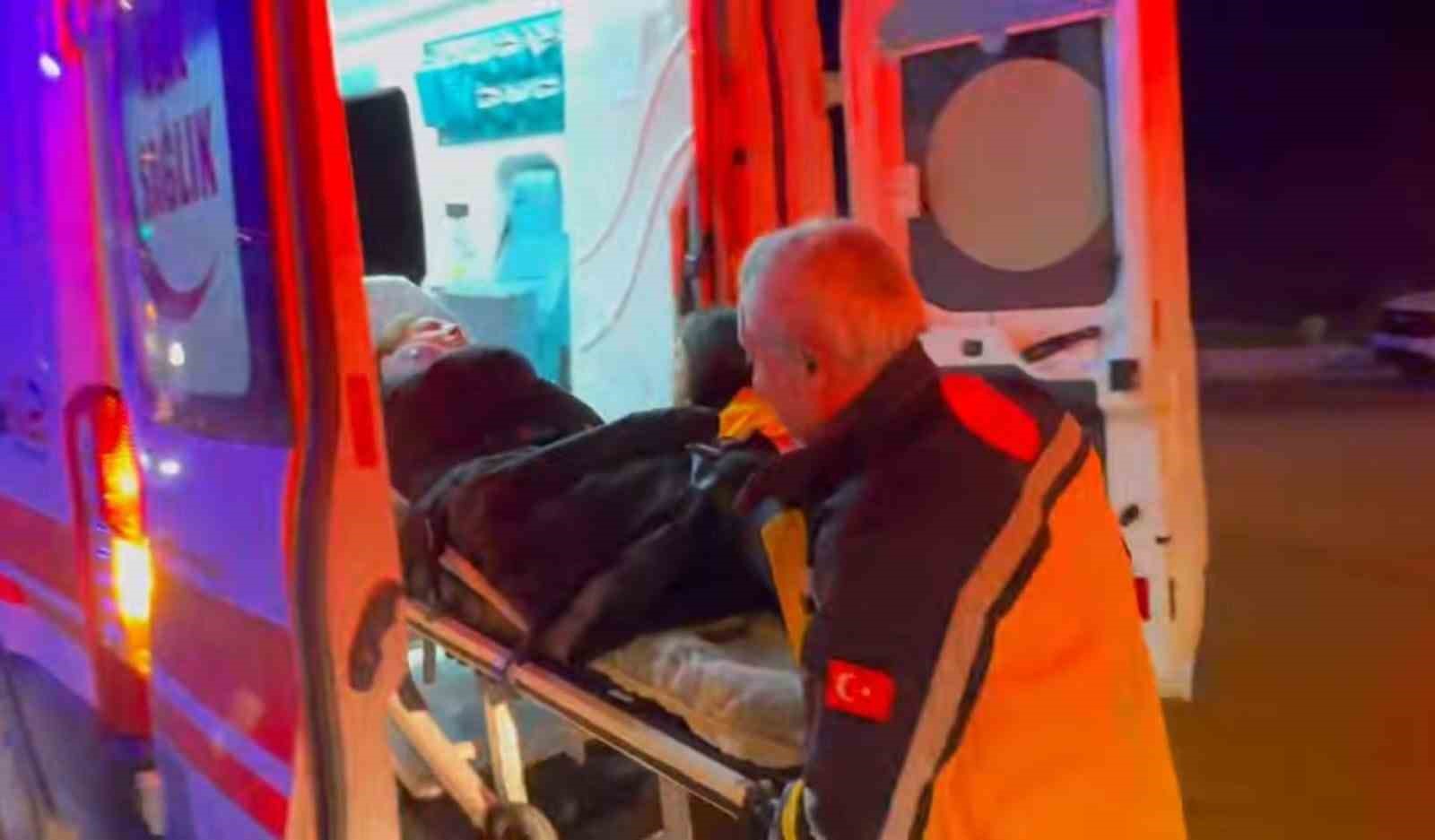 Söke’de trafik kazası: Sürücüler ve yolcular yaralandı