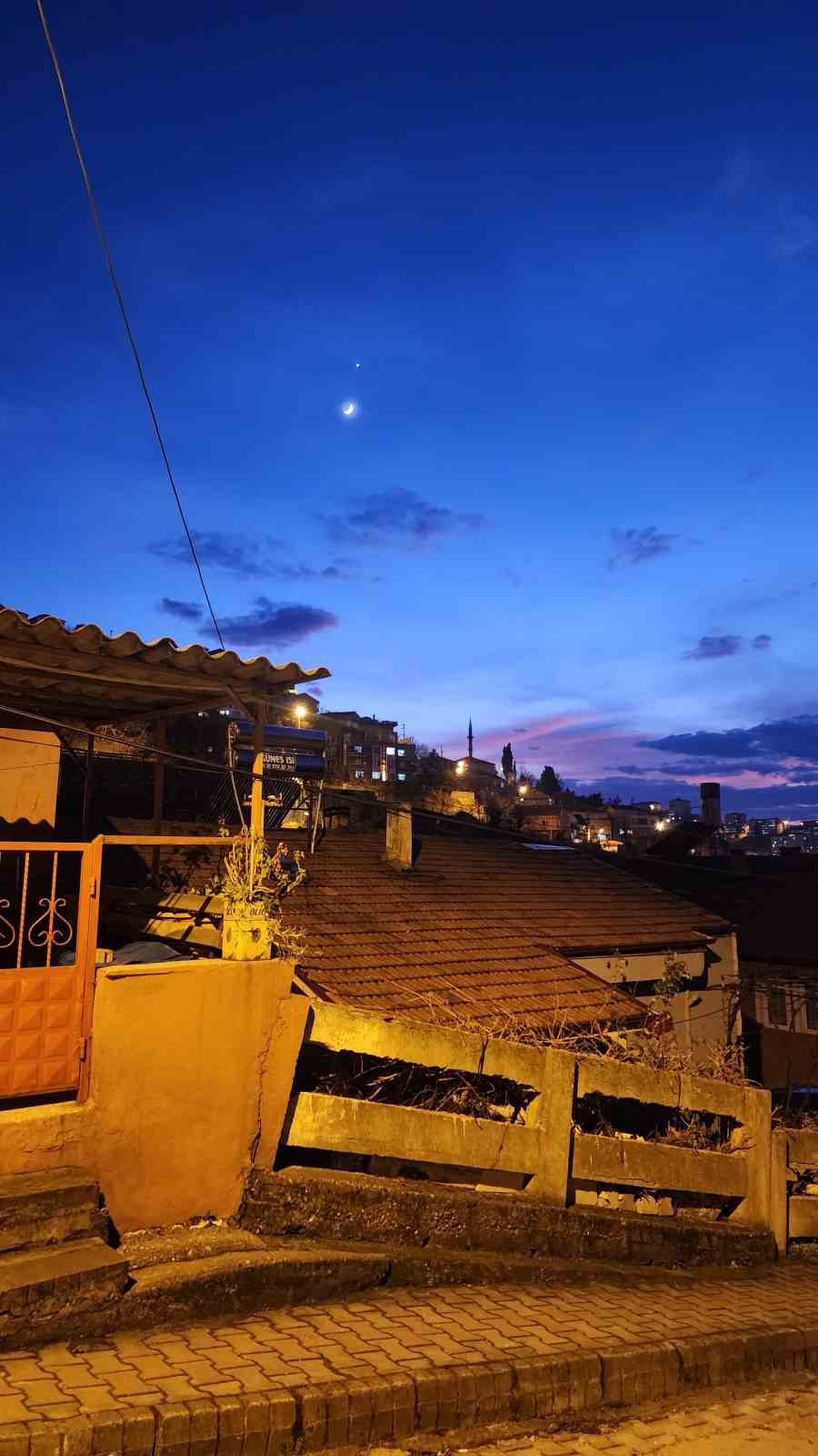 Zonguldak semalarında Ay ve Ven&uuml;s g&ouml;rsel ş&ouml;len oluşturdu
