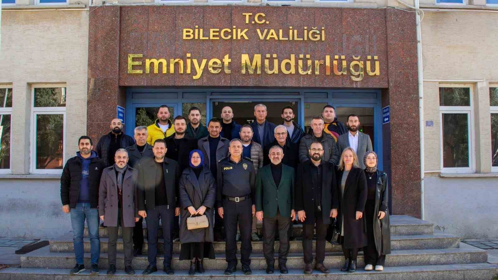 AK Parti Bilecik İl Başkanı Yıldırım, Bilecik İl Emniyet M&uuml;d&uuml;r&uuml; Yılmaz ile bir araya geldi
