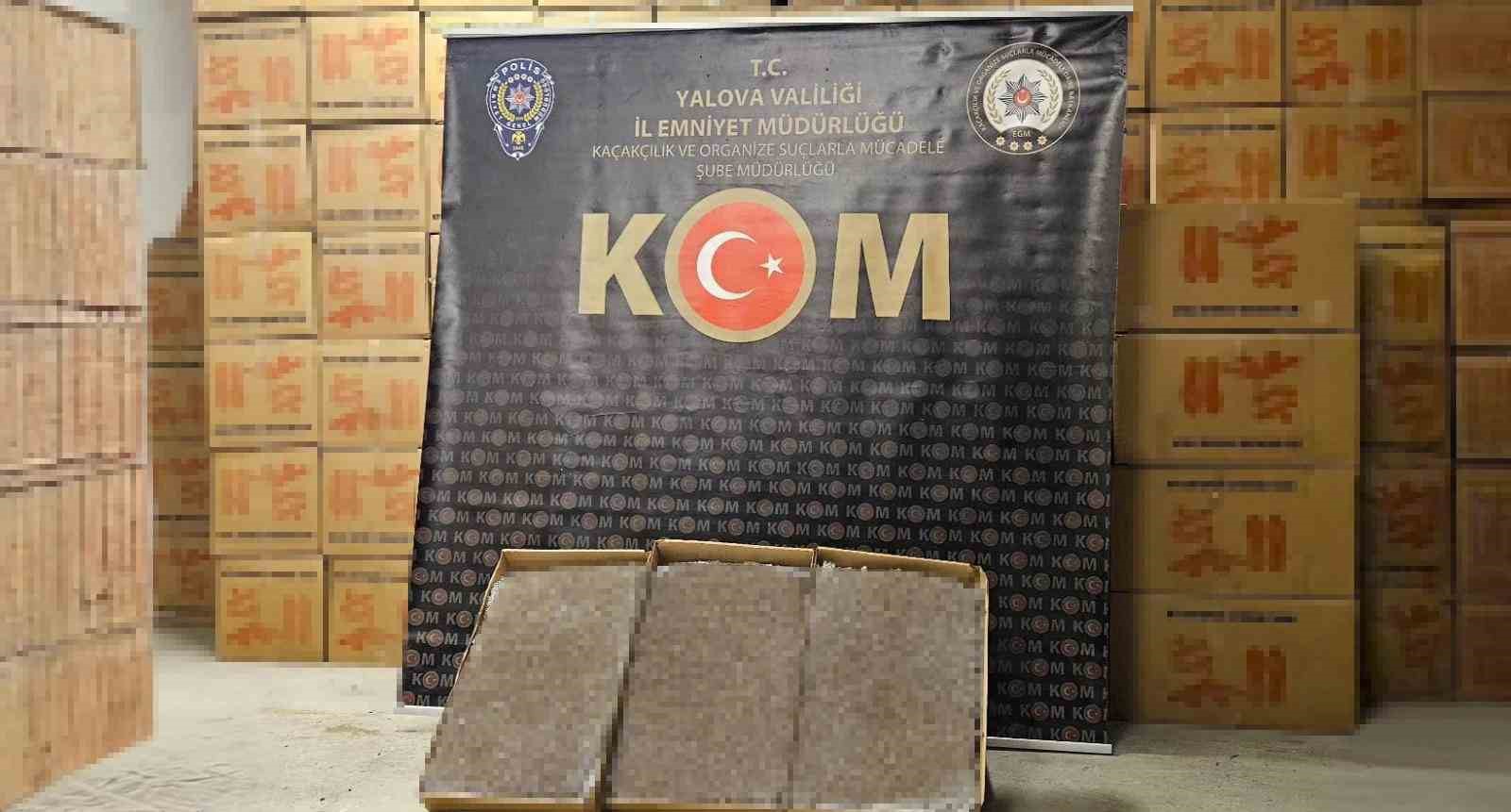 Yalova&rsquo;da 3 milyon 360 bin dolu makaron ele ge&ccedil;irildi
