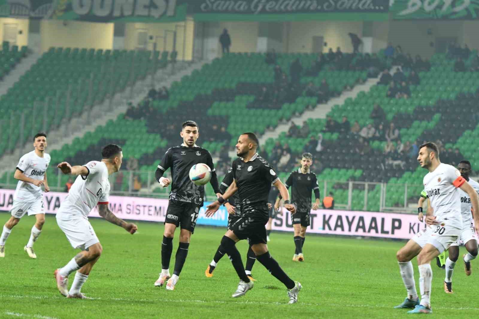 Trendyol 1. Lig: Sakaryaspor: 0  - Gen&ccedil;lerbirliği: 0
