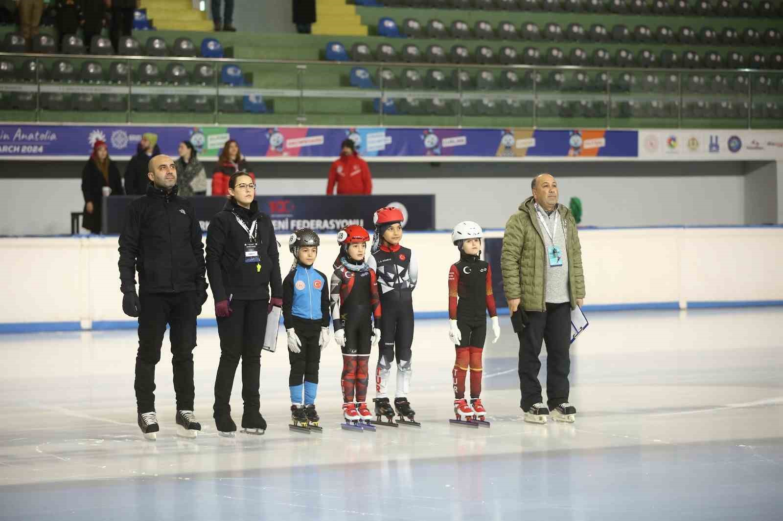 Erzurum&rsquo;da short track yarışları başladı

