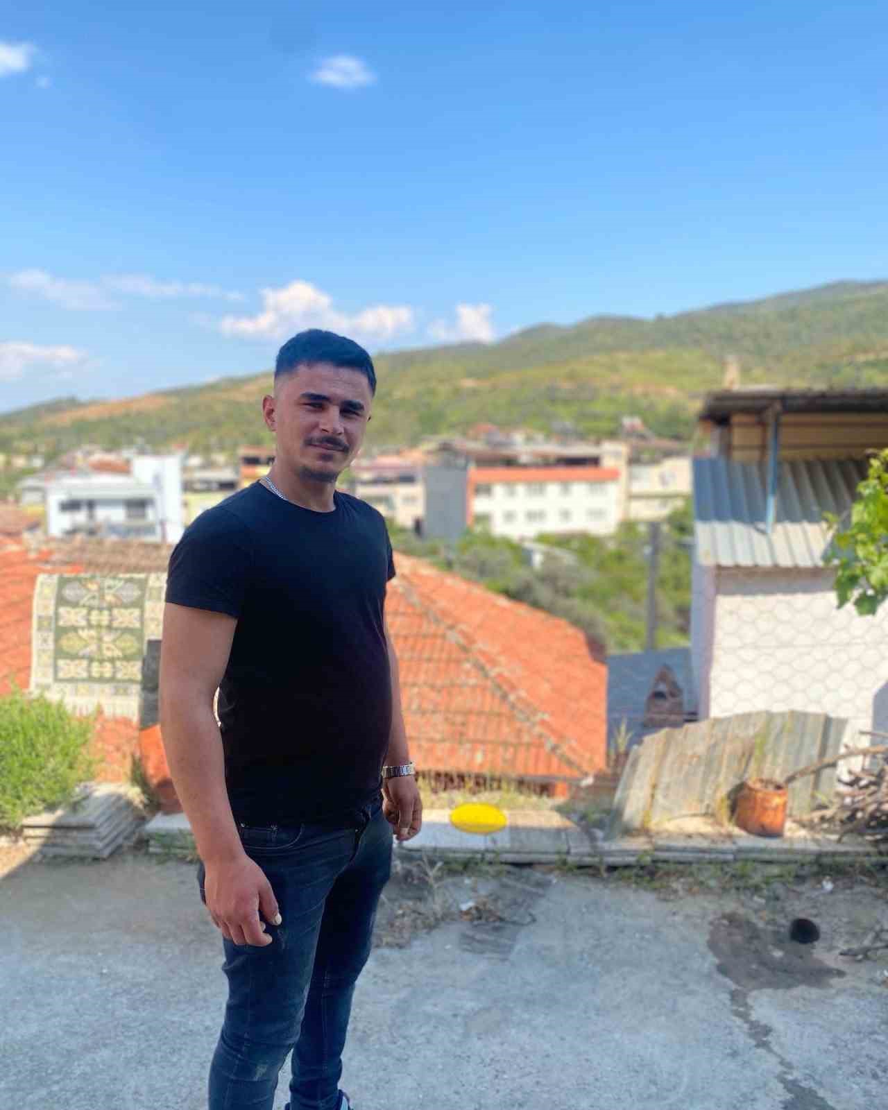 Genç esnaf, hayvan damında ölü halde bulundu