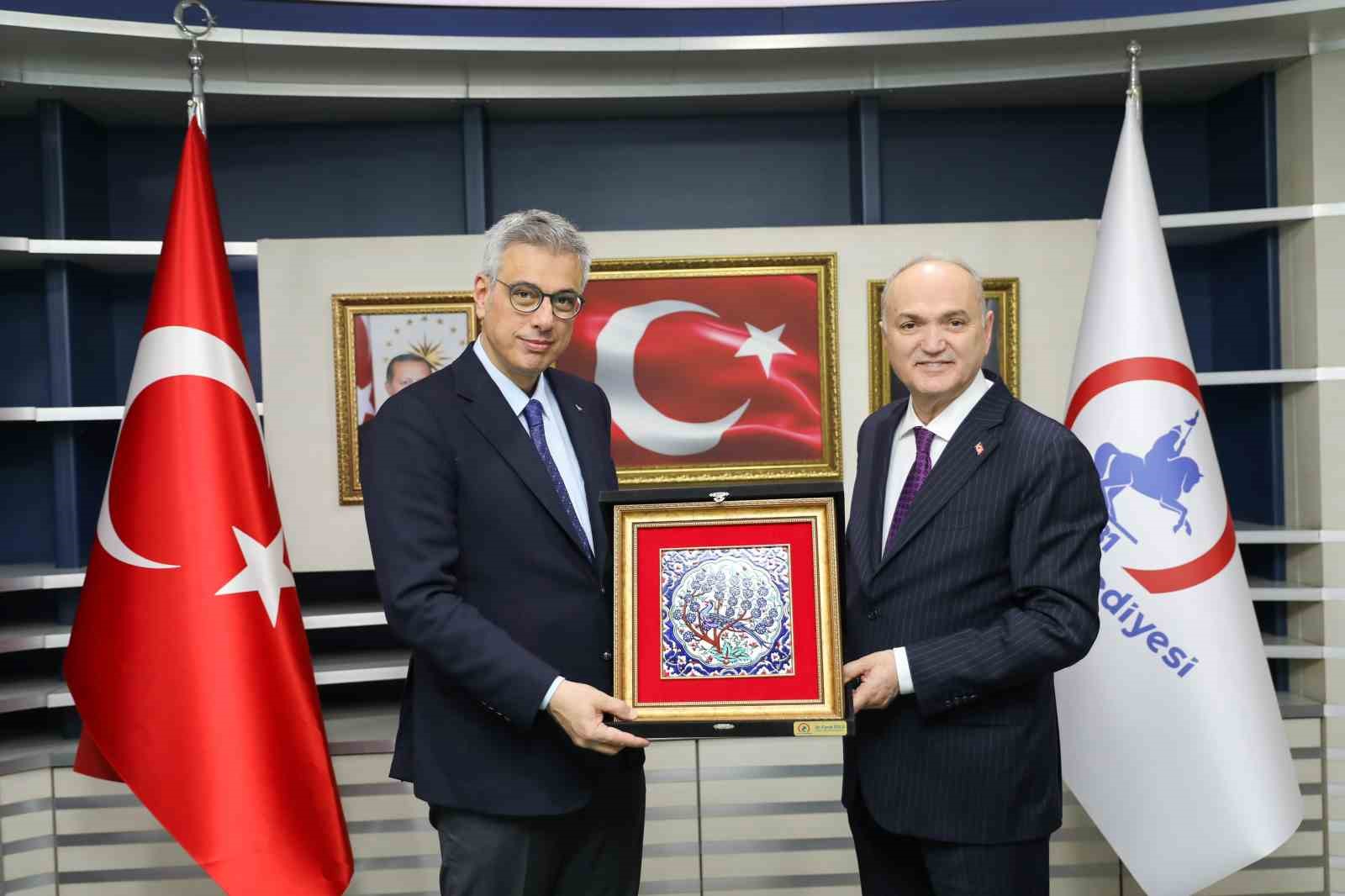 Bakan Memişoğlu: "D&uuml;zce&rsquo;deki &ccedil;alışmaları bizzat takip edeceğim"
