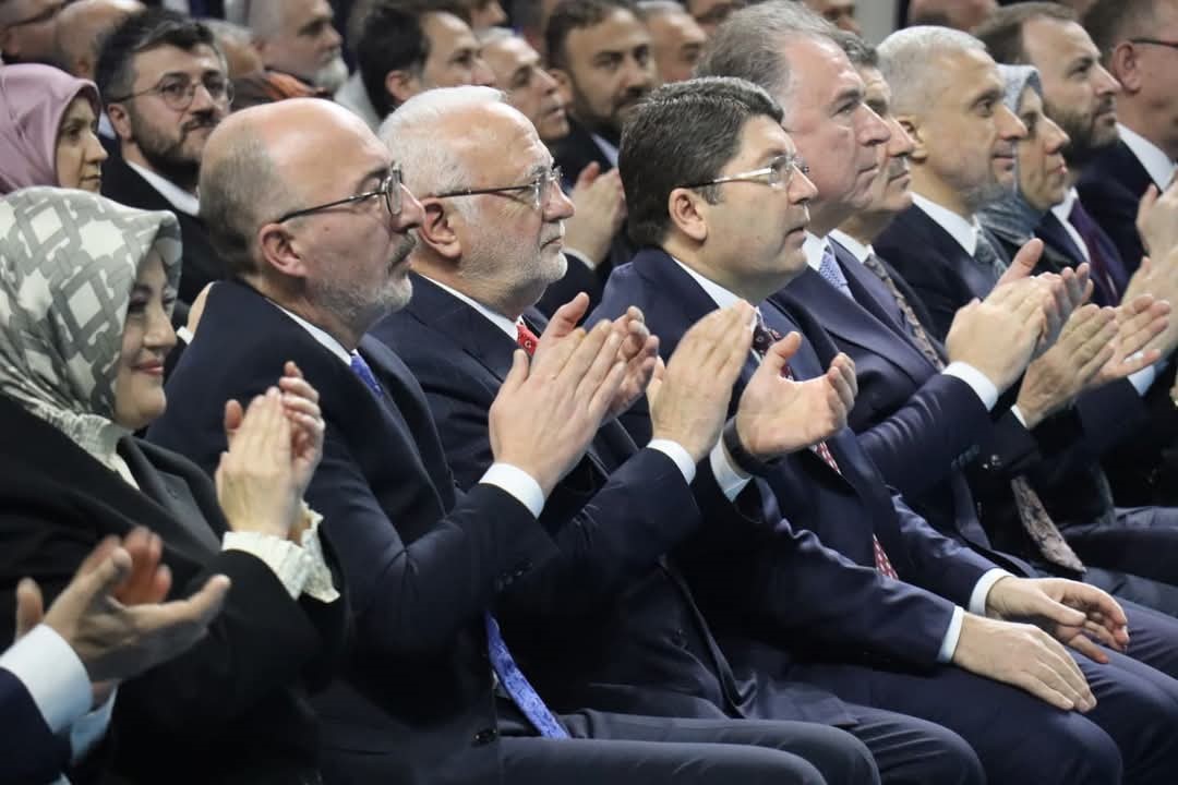 K&uuml;tahya AK Parti&rsquo;de yeni il başkanı Ceyda &Ccedil;etin Erenler
