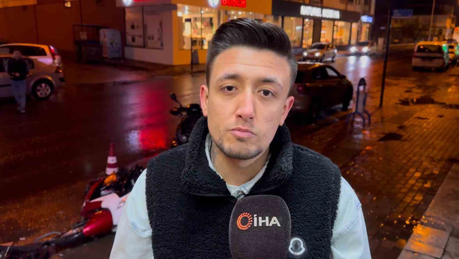 Park halindeki motosikletlere &ccedil;arpıp ka&ccedil;tı
