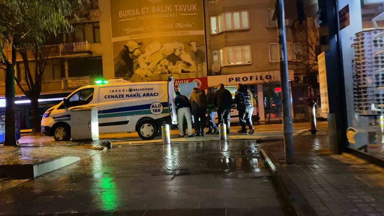 Yaşlı adam, tarihi caminin tuvaletinde &ouml;l&uuml; bulundu
