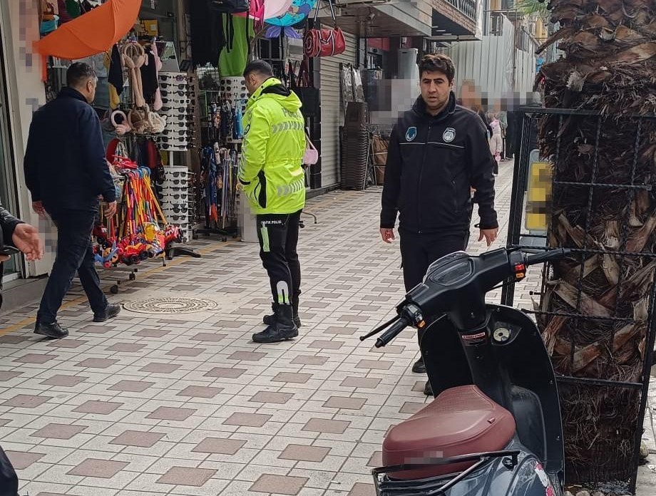 Turgutlu&rsquo;da kaldırım işgalleri ve seyyara y&ouml;nelik denetimler arttı
