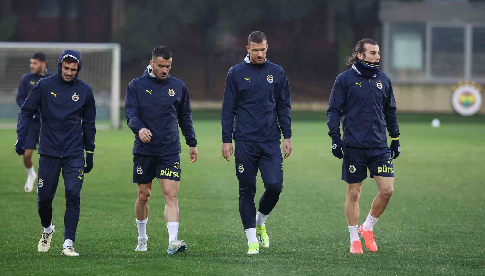 Fenerbah&ccedil;e&rsquo;de Adana Demirspor ma&ccedil;ının hazırlıkları başladı

