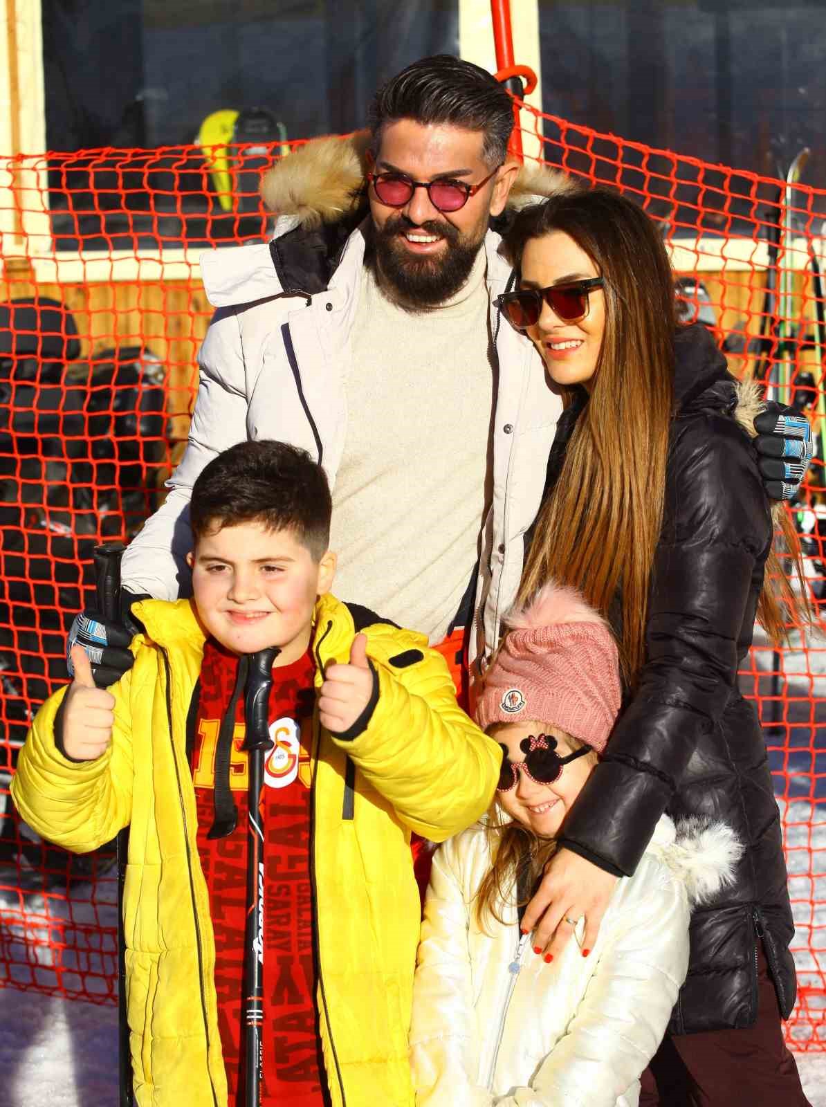 Ajda ve Tarkan gibi yaşıyorum ş&ouml;hreti değil ailemi tercih ettim
