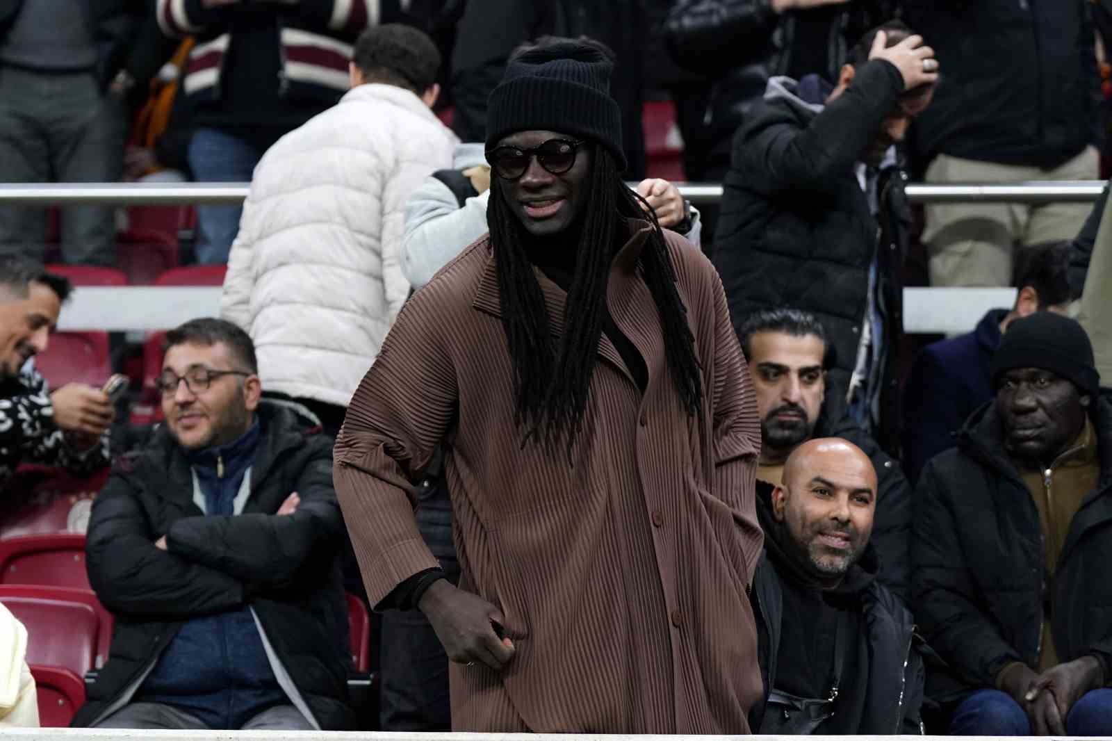 UEFA Avrupa Ligi: Galatasaray: 2 - Dinamo Kiev: 1 (İlk yarı)
