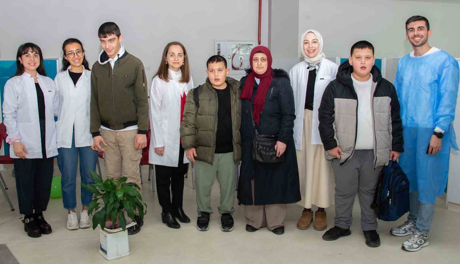 Sel&ccedil;uk &Uuml;niversitesi&rsquo;nde &ouml;zel &ccedil;ocukların diş tedavileri yapıldı
