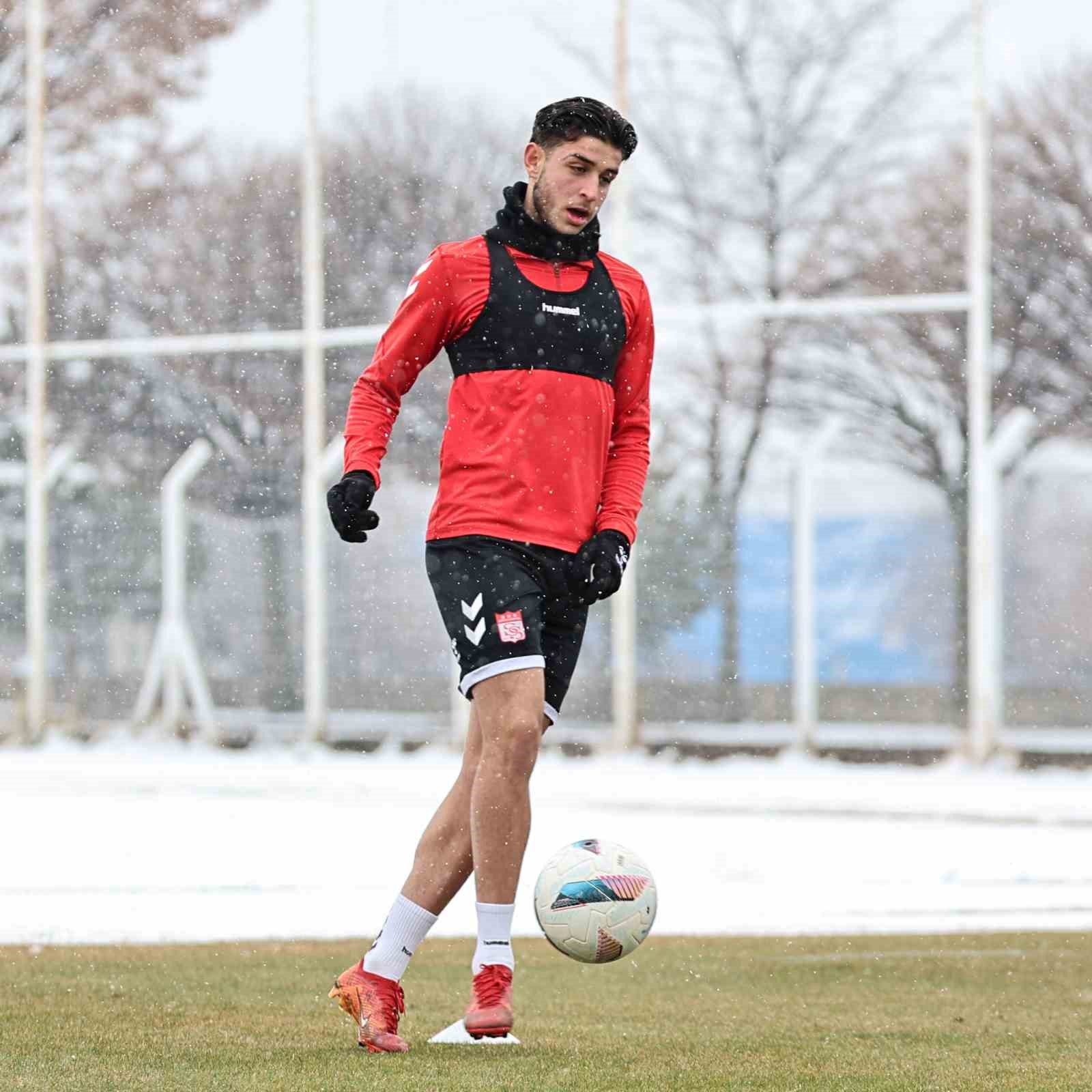 Sivasspor, Kayserispor ma&ccedil;ının hazırlıklarını s&uuml;rd&uuml;rd&uuml;
