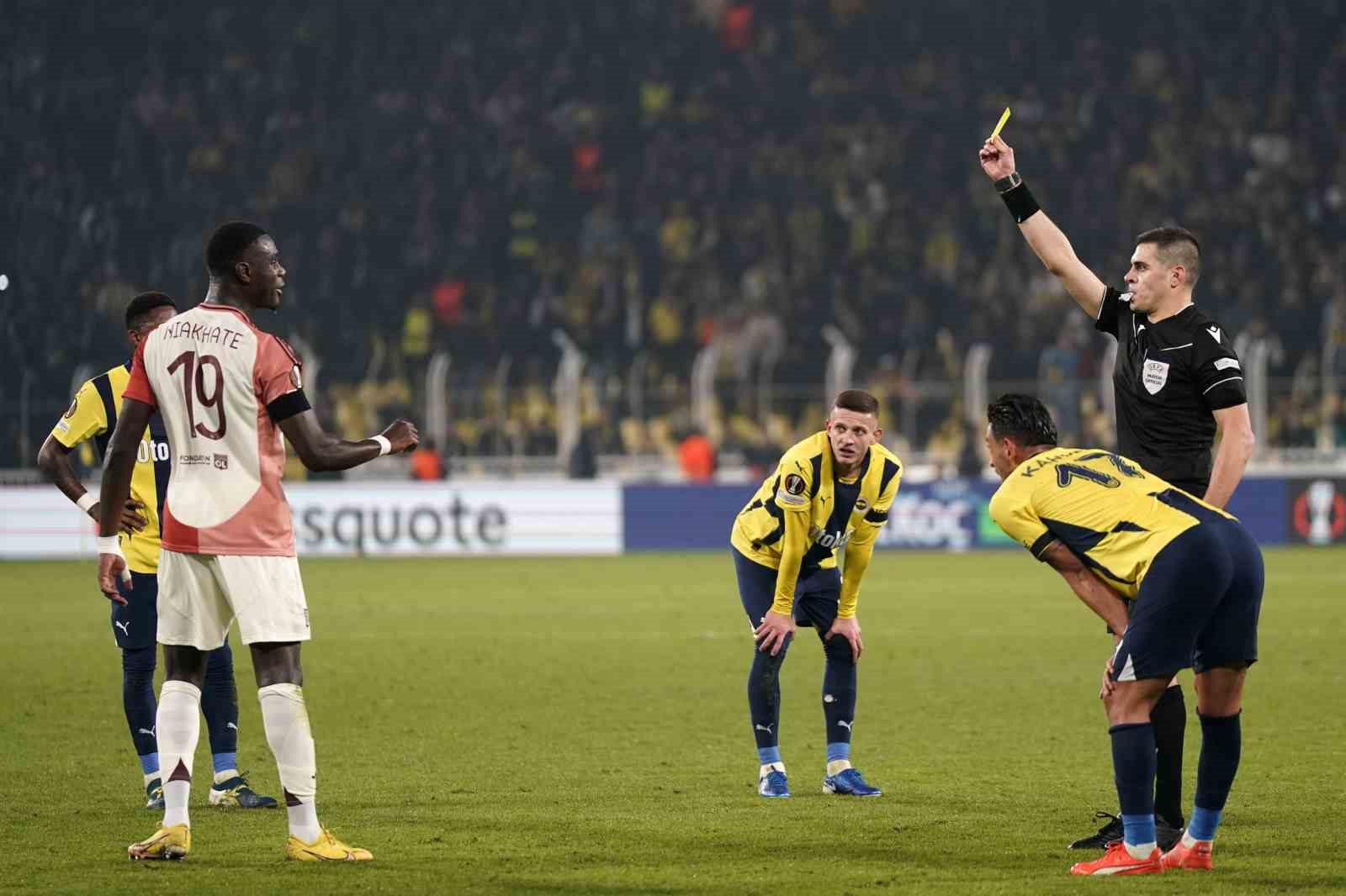 UEFA Avrupa Ligi: Fenerbah&ccedil;e: 0 - Lyon: 0 (İlk yarı)
