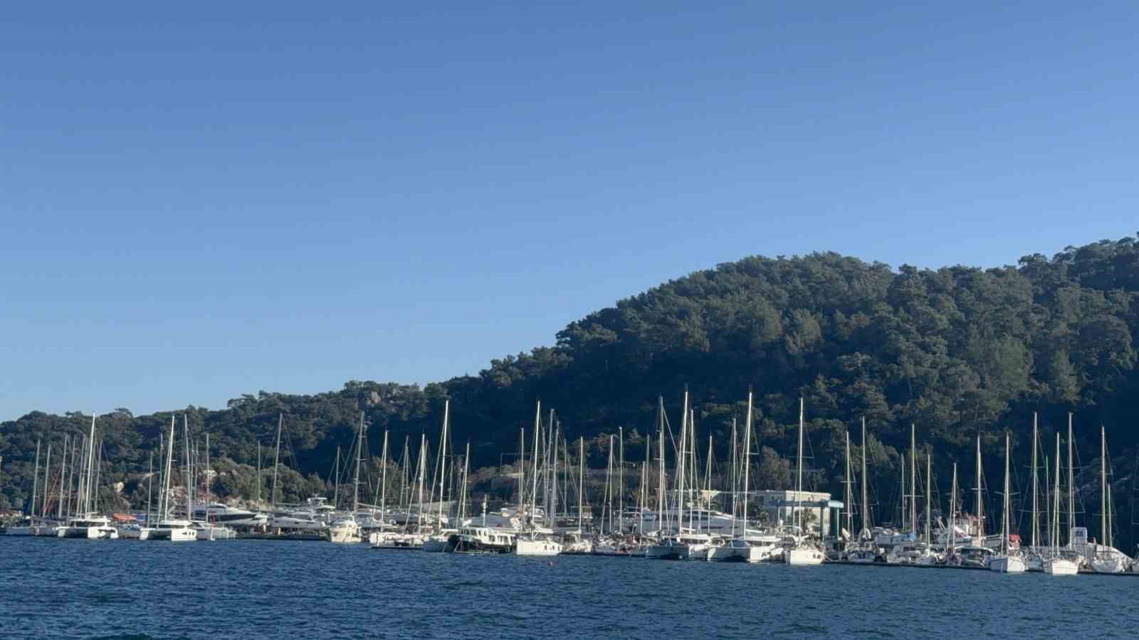 Marinalarda tekne bağlama yıllık &uuml;cretlerine denizciler de tepki g&ouml;sterdi
