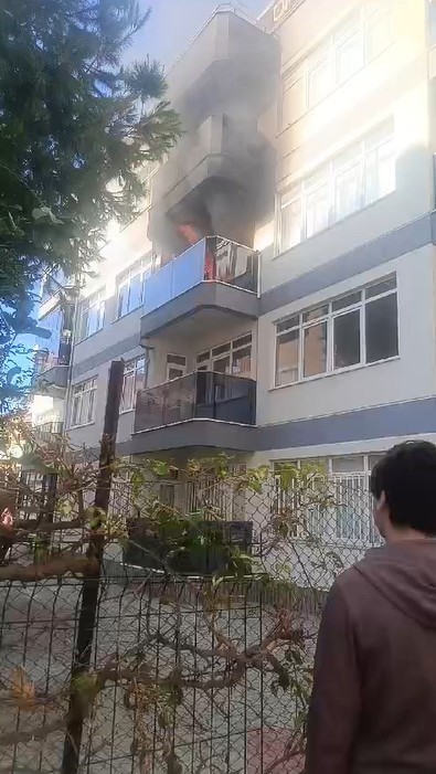 Alanya&rsquo;da elektrikli sobadan &ccedil;ıkan yangın korkuttu
