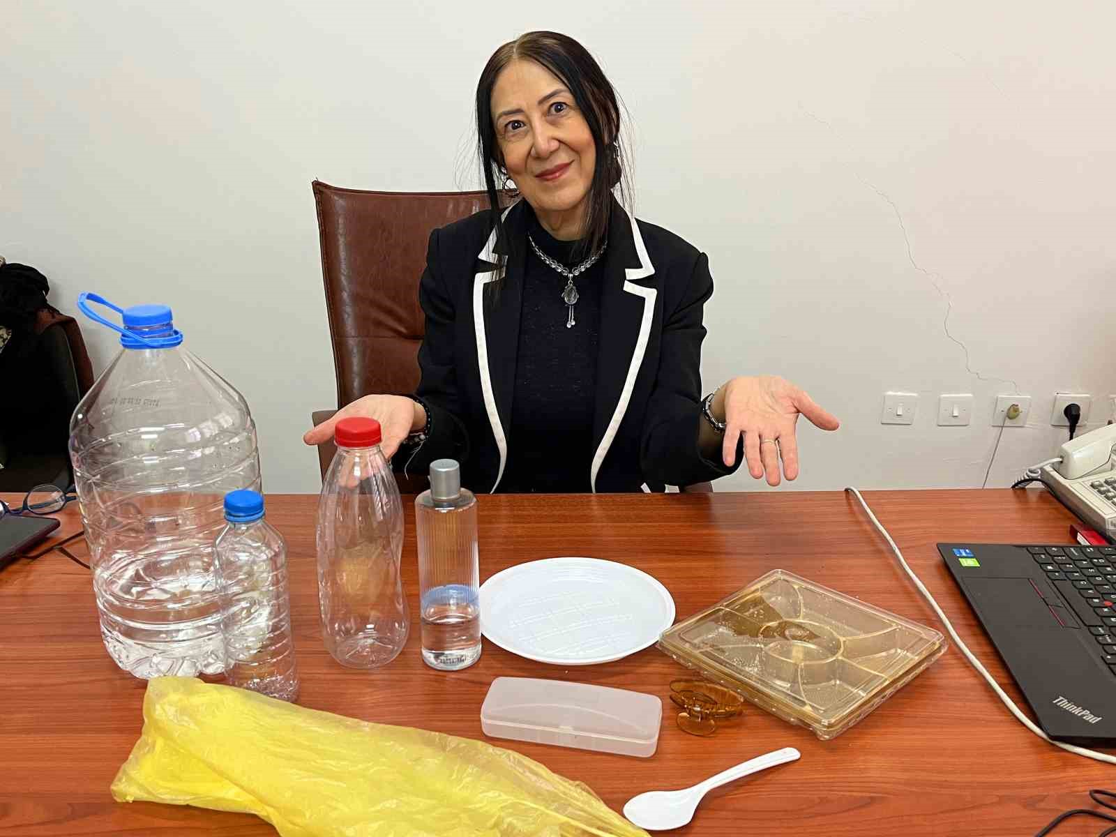 Uzmanı uyardı: "Yediğiniz balıktan vitamin yerine kanserojen madde alabilirsiniz"
