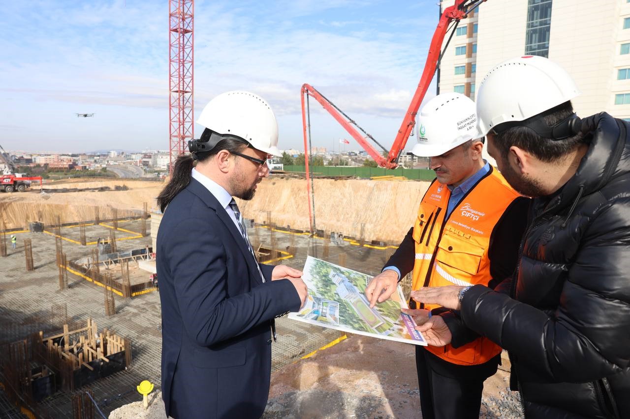 &Ccedil;ayırova Spor Lisesi inşaatı devam ediyor
