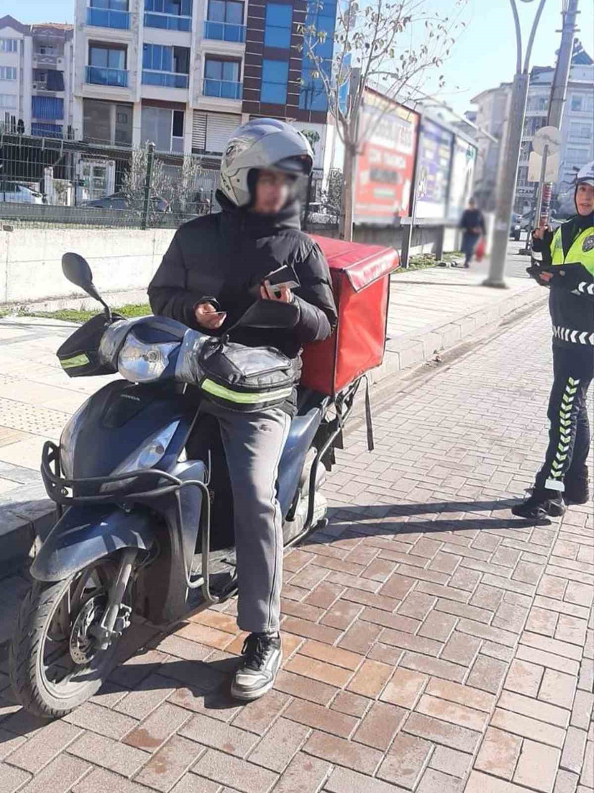 Tehlikeye davetiye &ccedil;ıkaranları emniyet affetmedi
