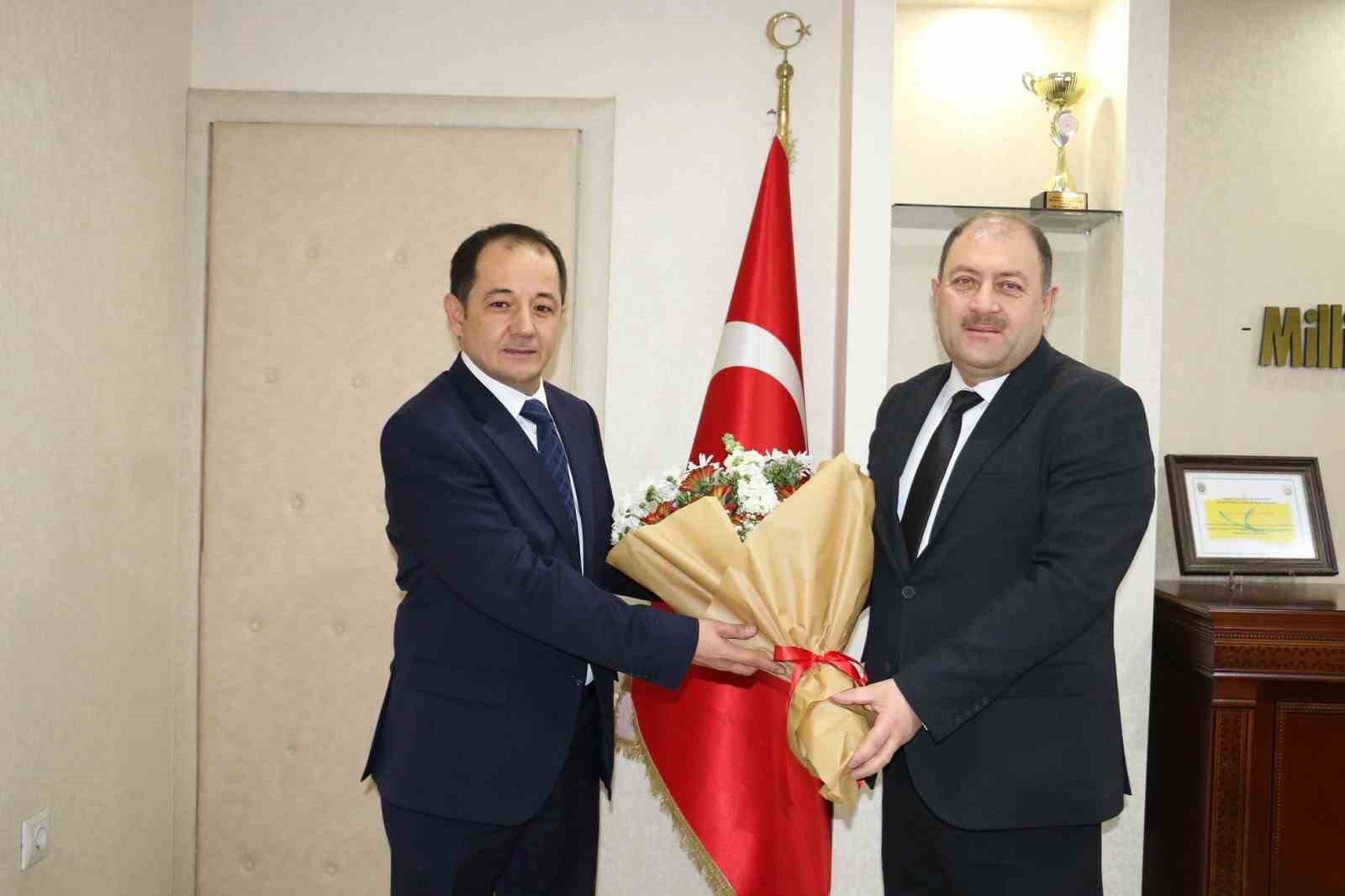 Erzincan Tarım Orman İl M&uuml;d&uuml;rl&uuml;ğ&uuml;&rsquo;nde devir teslim t&ouml;reni d&uuml;zenlendi
