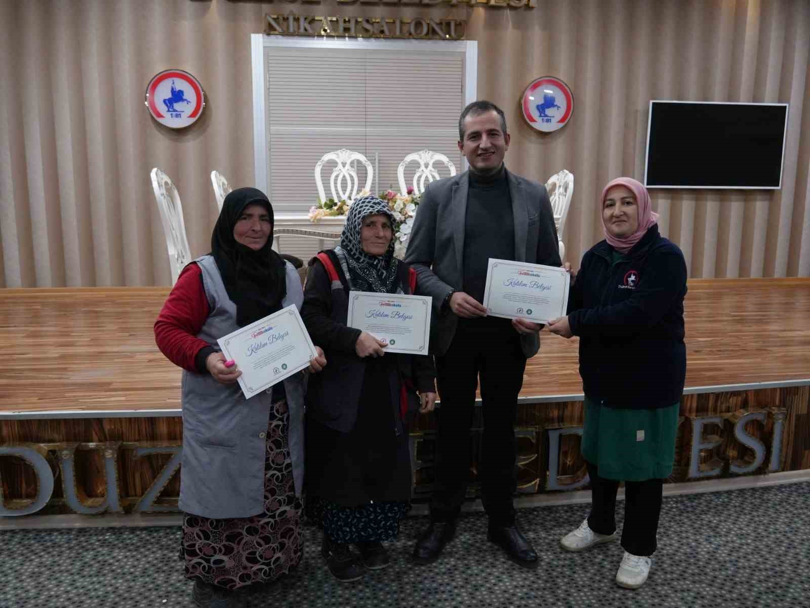 Evlilik okulu eğitimleri sürüyor