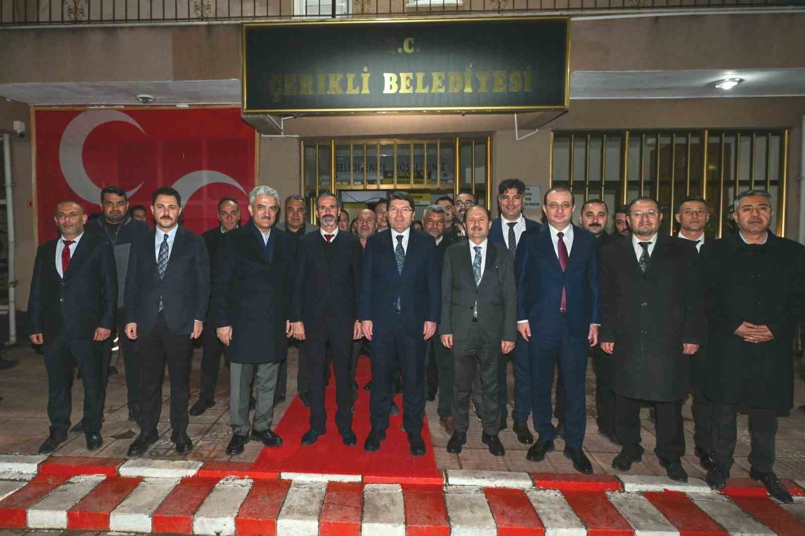 Adalet Bakanı Tun&ccedil;, &Ccedil;erikli Beldesi&rsquo;ni ziyaret etti
