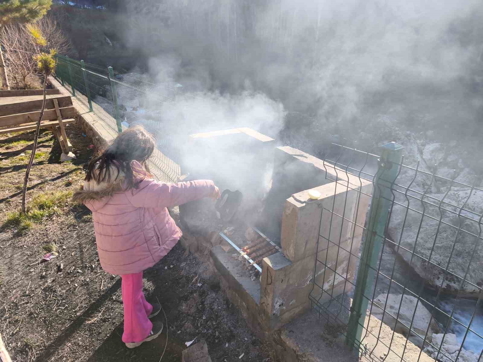 Sıcak ve yağışsız ge&ccedil;en hava Tağar &Ccedil;ayı&rsquo;nın debisini d&uuml;ş&uuml;rd&uuml;
