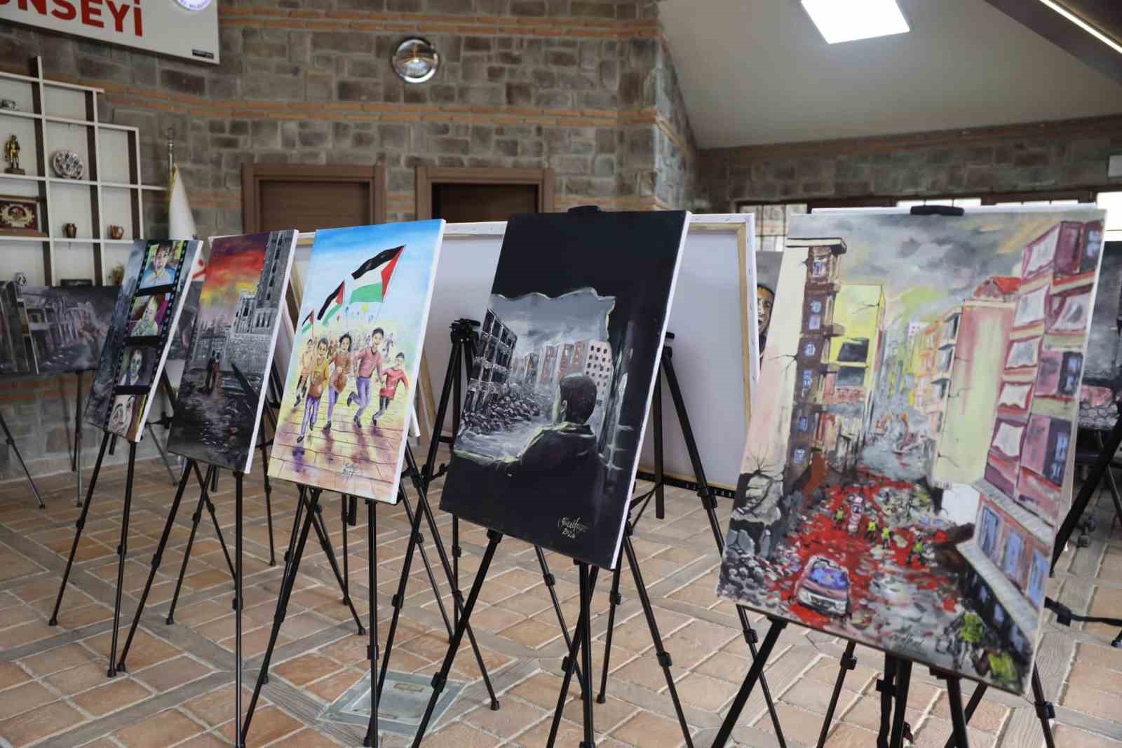 "Siyah Beyaz Gazze" sergisi duygulandırdı
