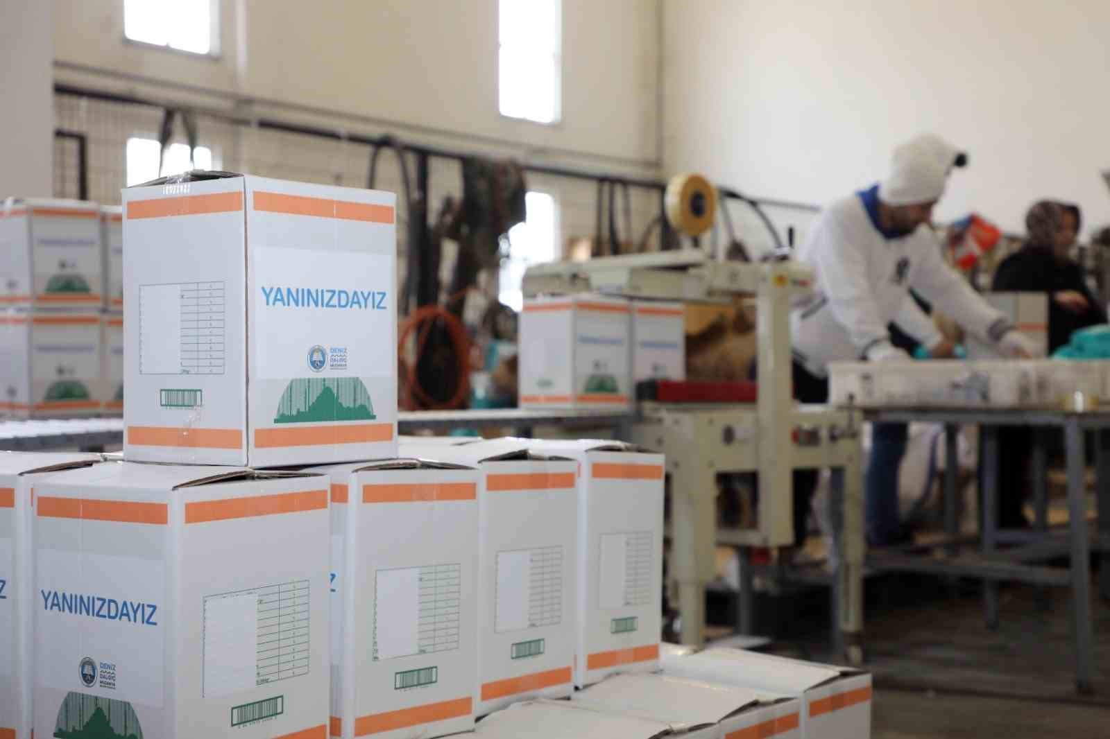 Mudanyalı &ccedil;ocuklardan Hatay&rsquo;a sevgi k&ouml;pr&uuml;s&uuml;
