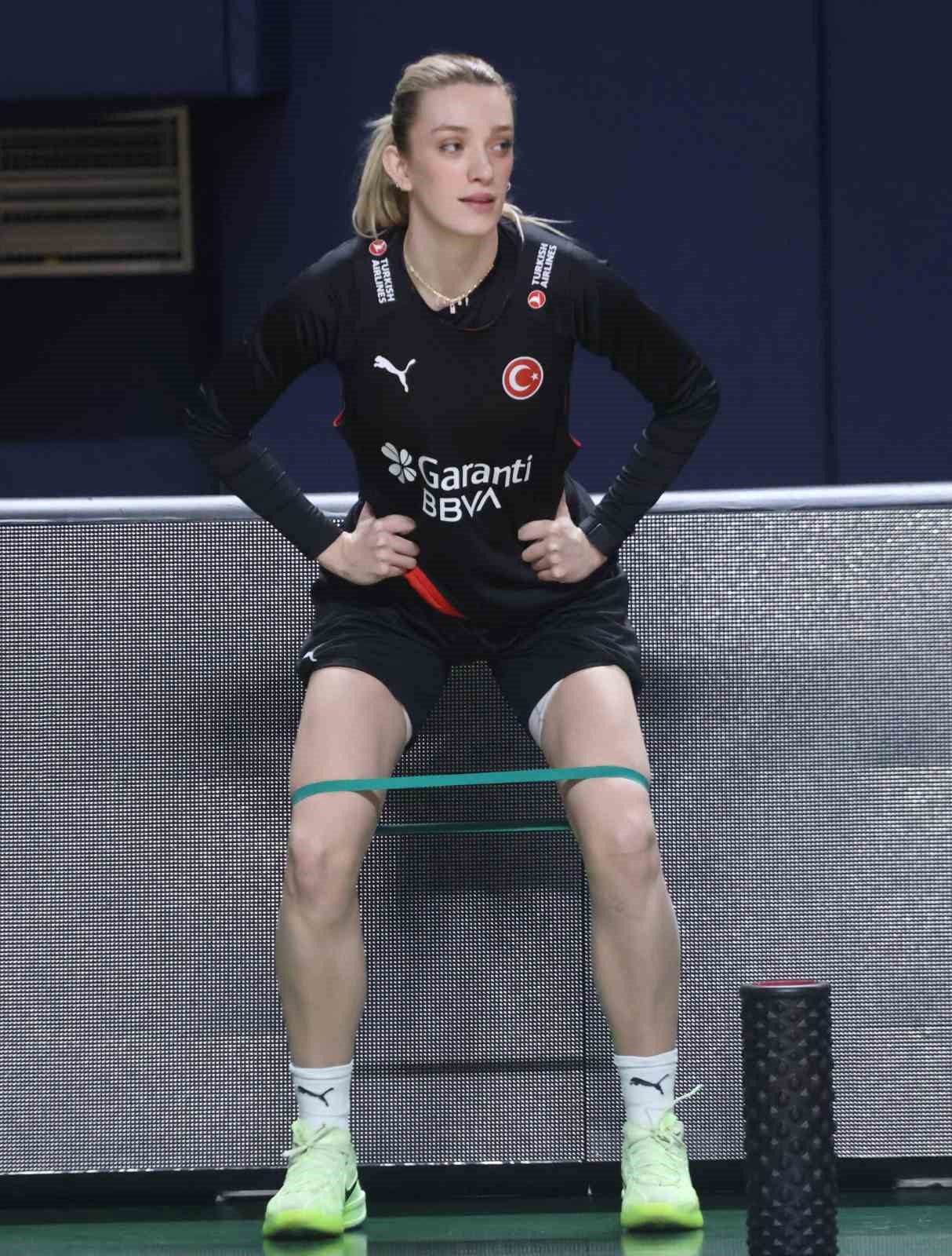 A Milli Kadın Basketbol Takımı, İzlanda maçına moralli hazırlanıyor