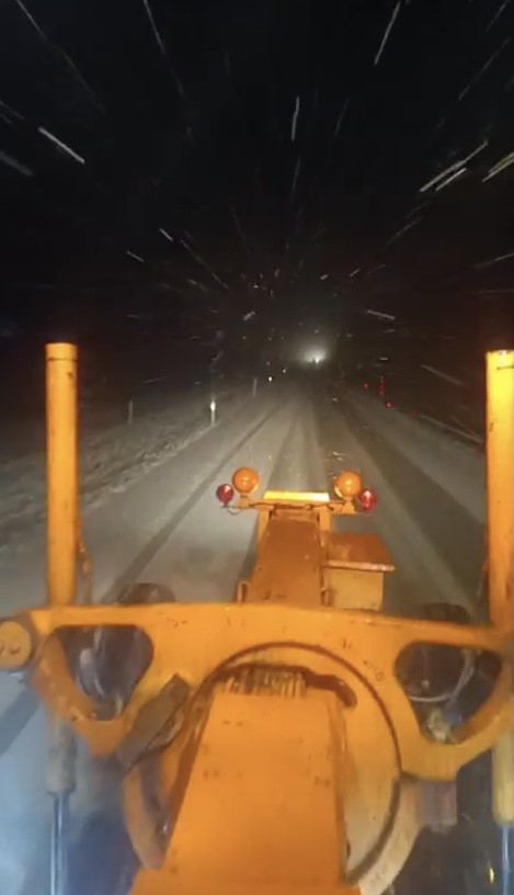 Alacabel&rsquo;de kar yağışı başladı, ekipler seferber oldu
