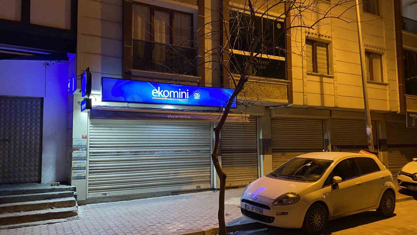 Esenyurt&rsquo;ta markete silahlı saldırı: 1 yaralı
