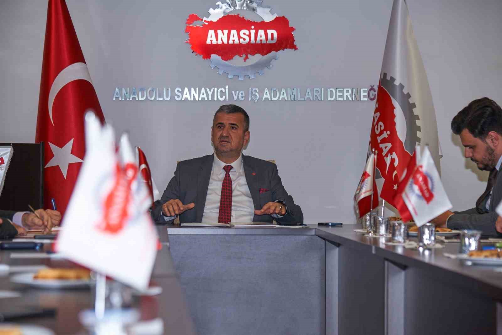 ANASİAD&rsquo;da Hakan Birkan g&uuml;ven tazeledi
