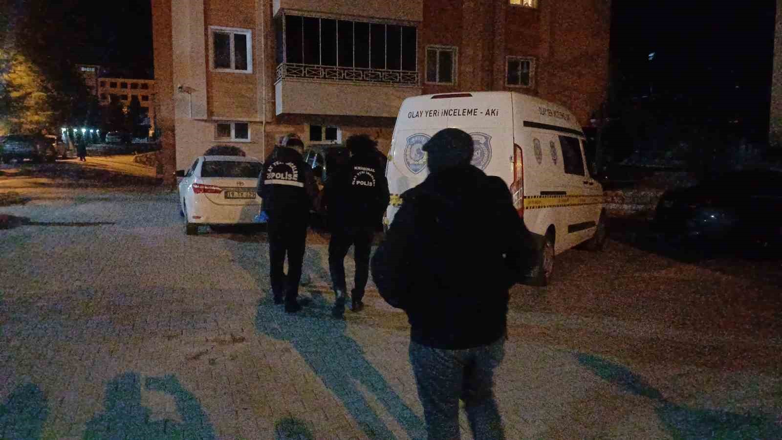 &Ccedil;orum&rsquo;da bir kişi evinde &ouml;l&uuml; bulundu
