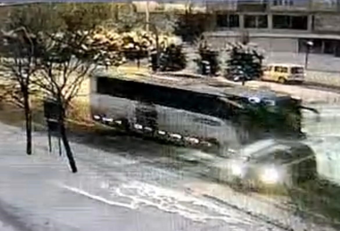 Nevşehir&rsquo;de yolcu otob&uuml;s&uuml; ile otomobil &ccedil;arpıştı
