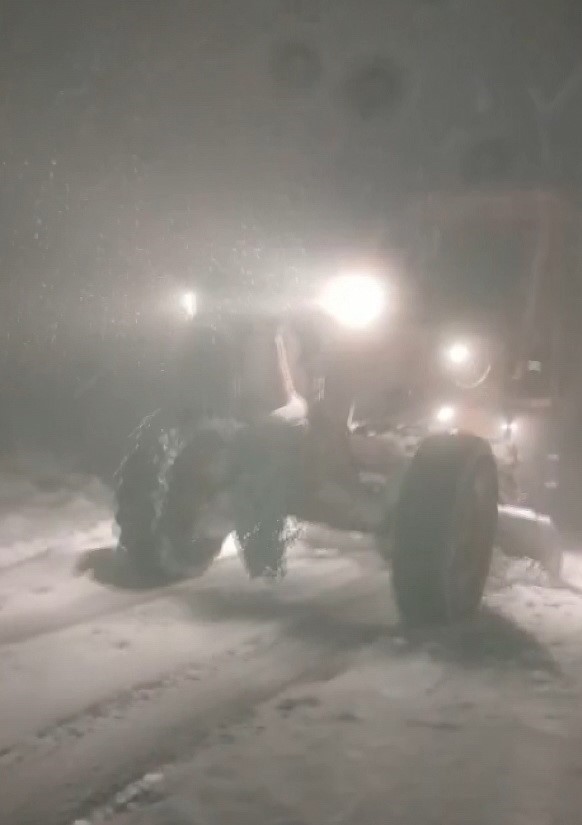 Adıyaman&rsquo;da ulaşıma kar engeli
