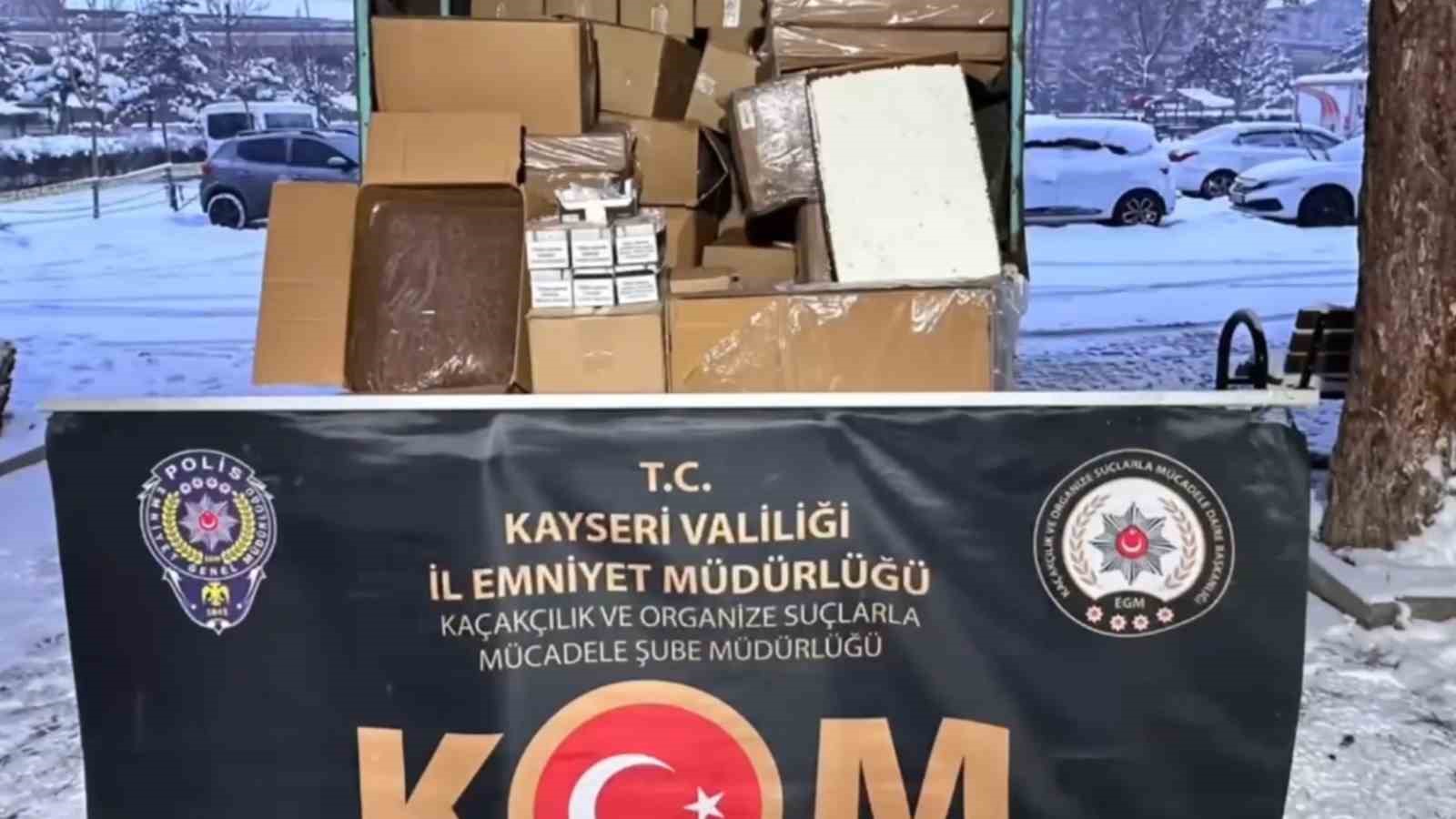 Kayseri&rsquo;de 209 bin 400 dal doldurulmuş makaron ele ge&ccedil;irildi
