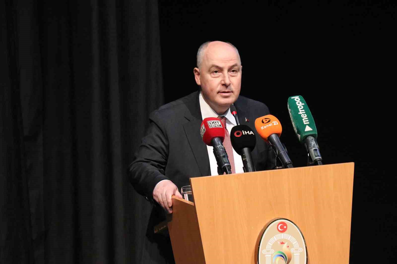 Merkez Bankası Başkanı Karahan, Denizli&rsquo;de iş d&uuml;nyası temsilcileriyle bir araya geldi
