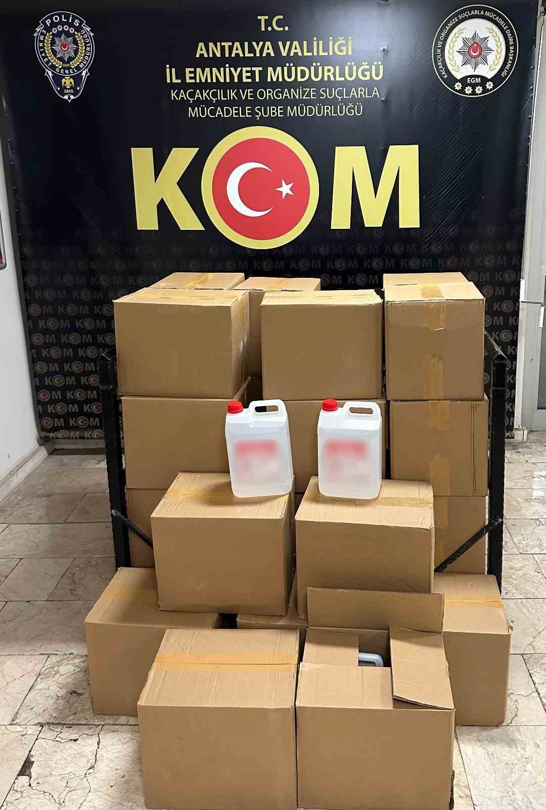 Antalya’da son bir haftada düzenlenen operasyonlarda 15 kişi tutuklandı