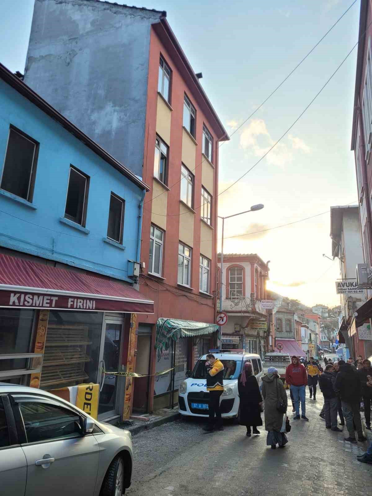 Kastamonu&rsquo;da 73 yaşındaki şahıs evinde &ouml;l&uuml; bulundu
