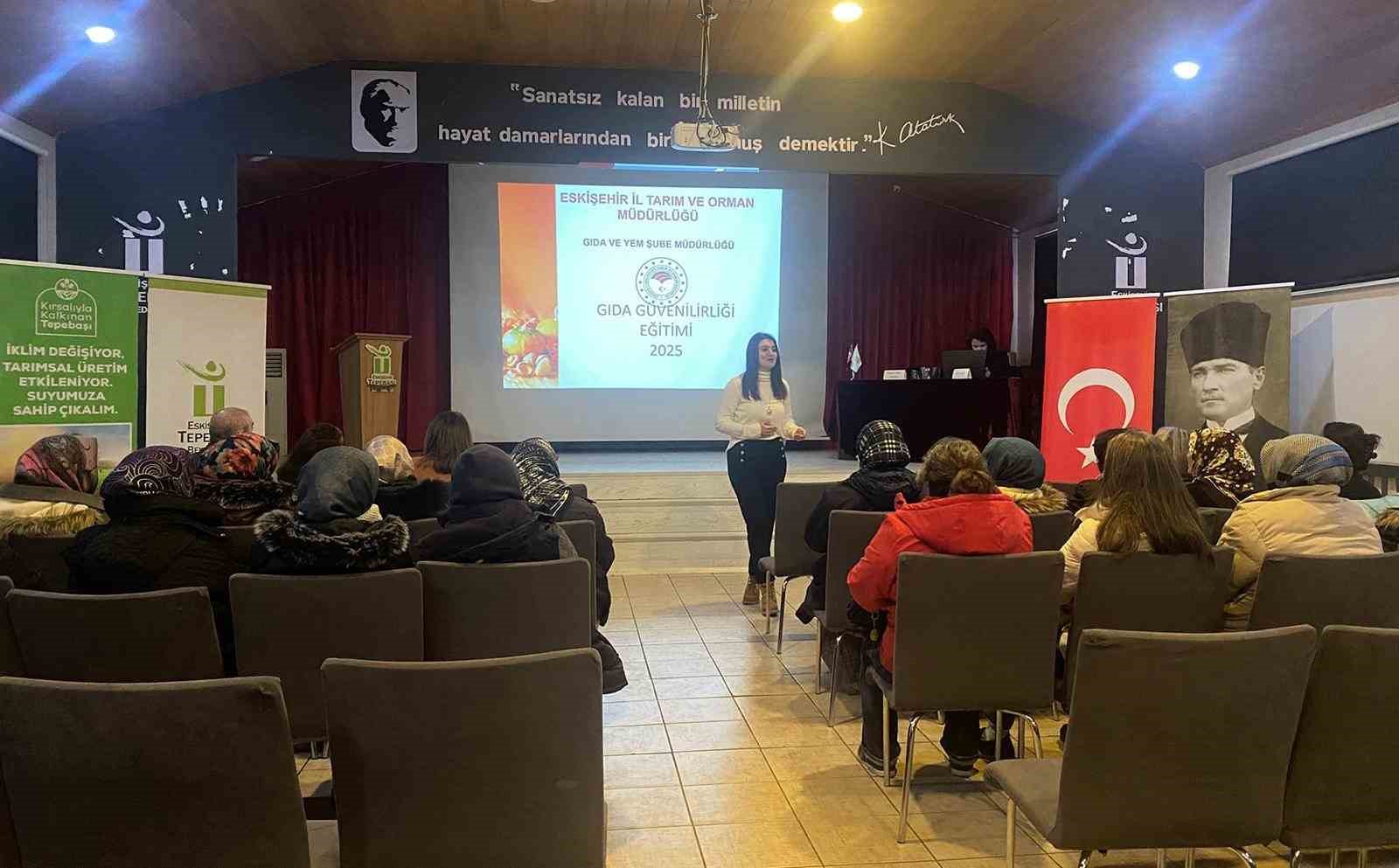 Yerel &uuml;reticilere gıda hijyeni eğitimi verildi
