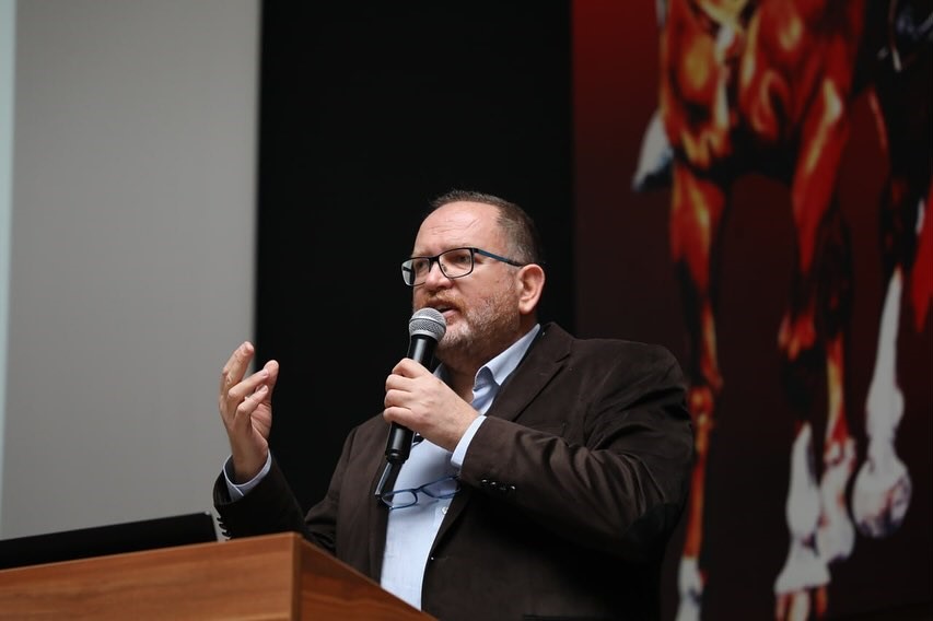 Depreme diren&ccedil;li kentler i&ccedil;in Edremit&rsquo;te panel d&uuml;zenlendi
