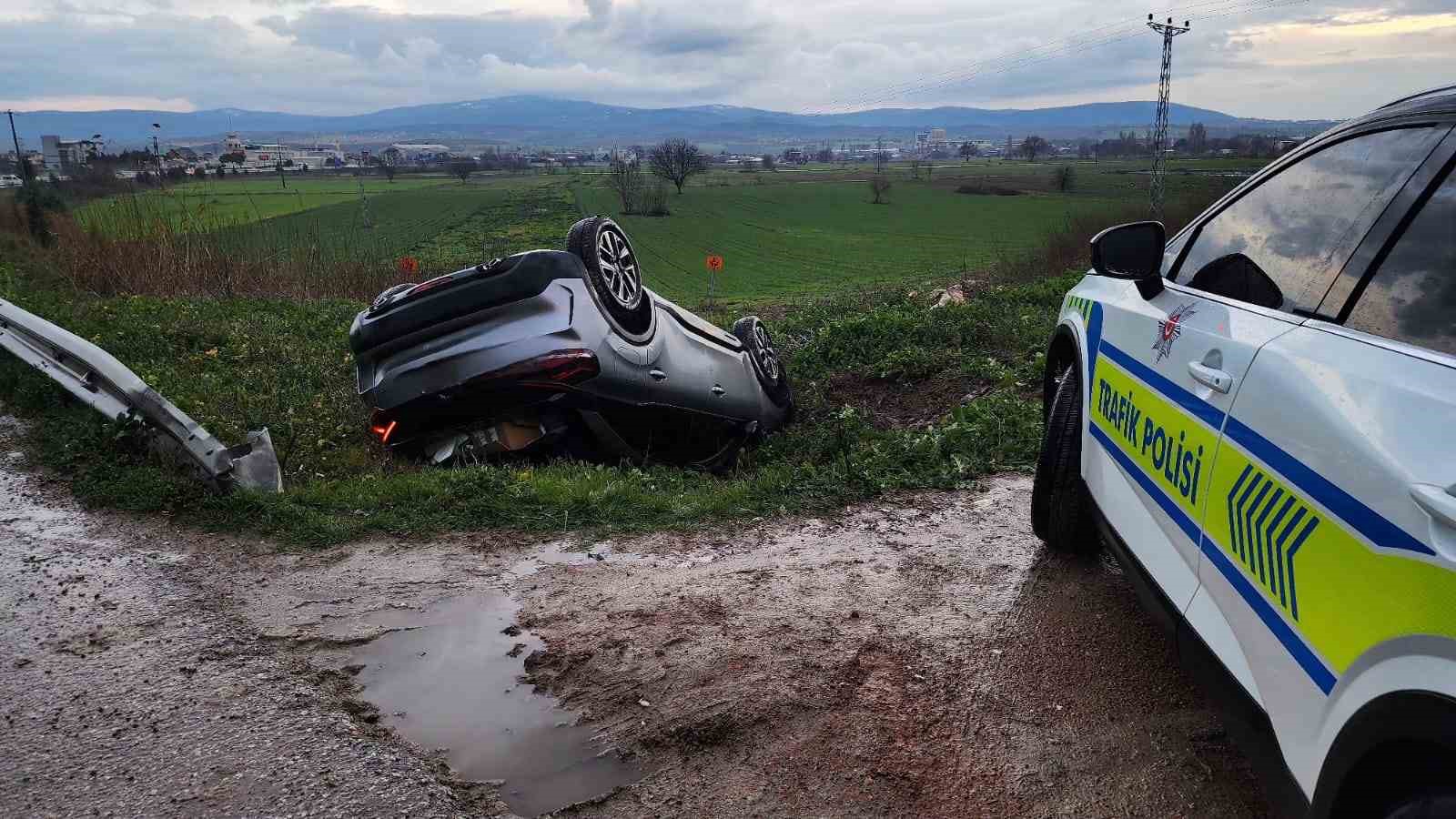 Yanlış yola giren araç takla attı: O anlar kamerada