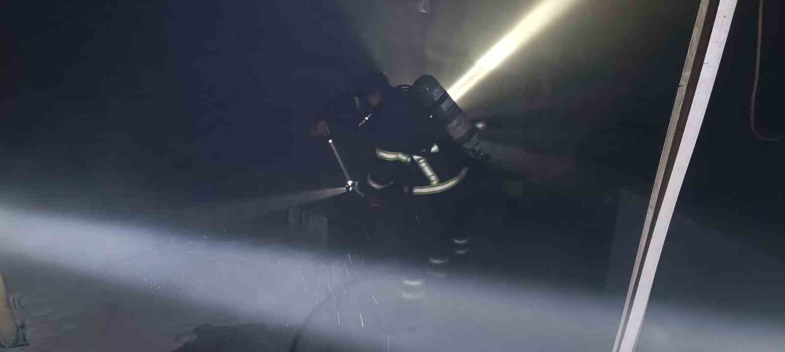 Siirt&rsquo;te iş yerinde yangın
