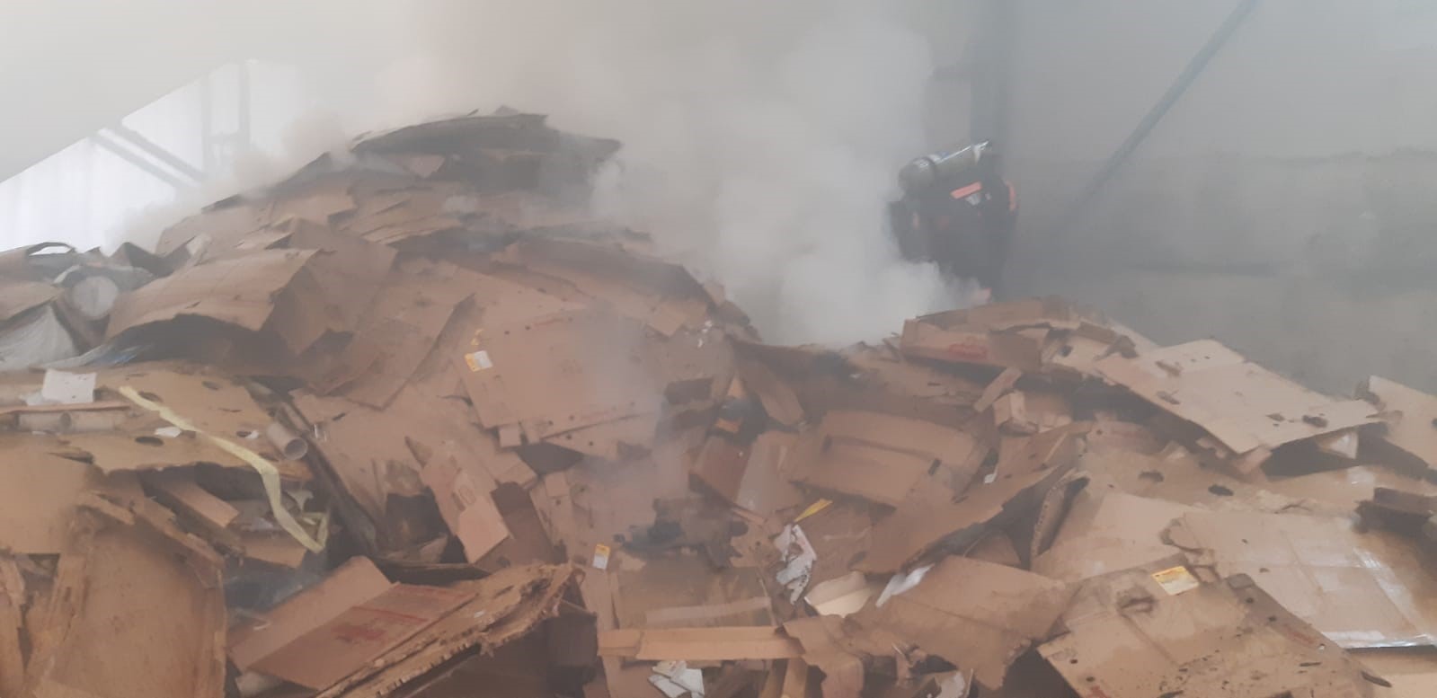 Malatya’da geri dönüşüm fabrikasında yangın