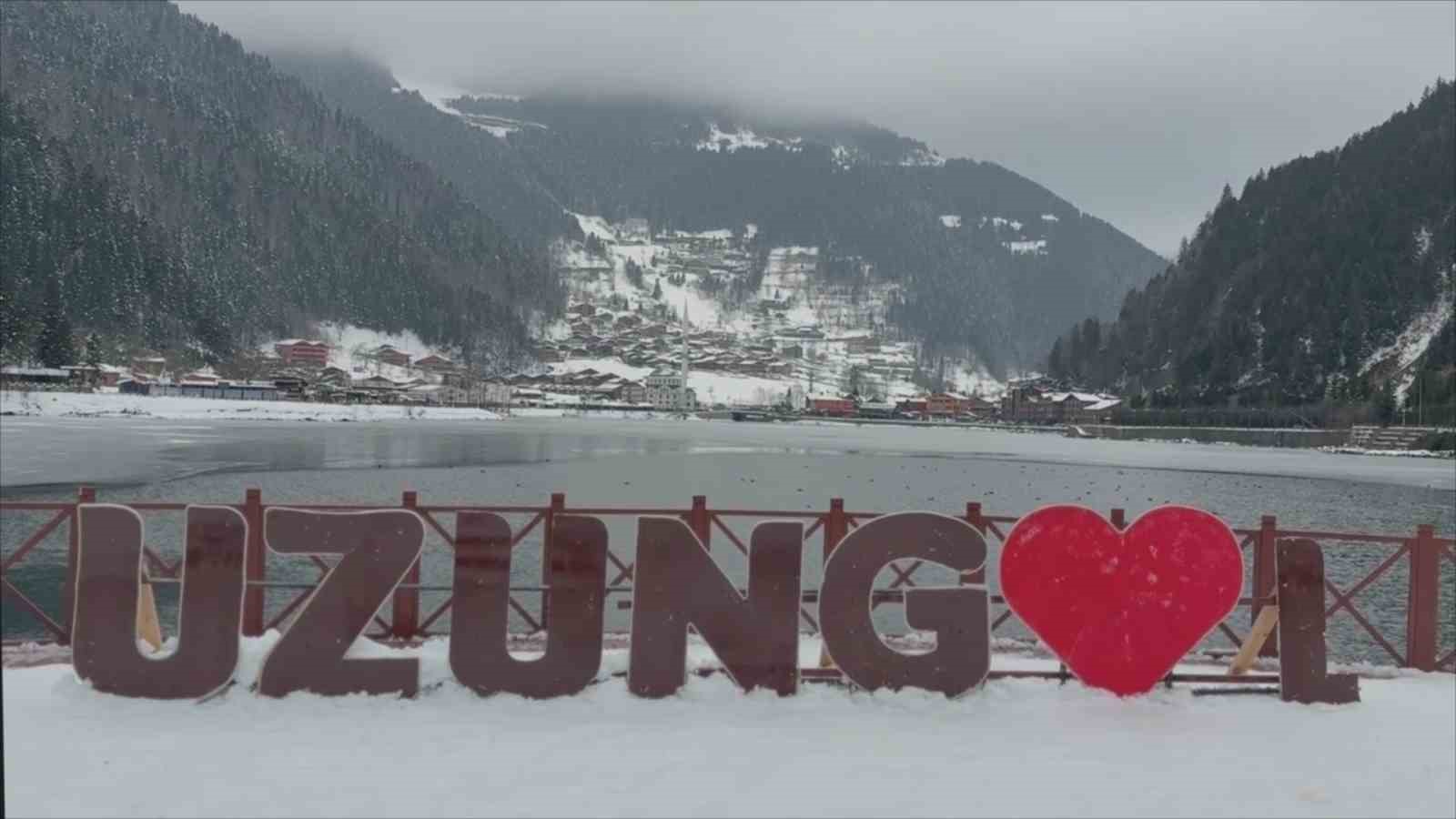 Jandarma SAK Timi’nden Uzungöl’de buz altı ve soğuk su dalışı