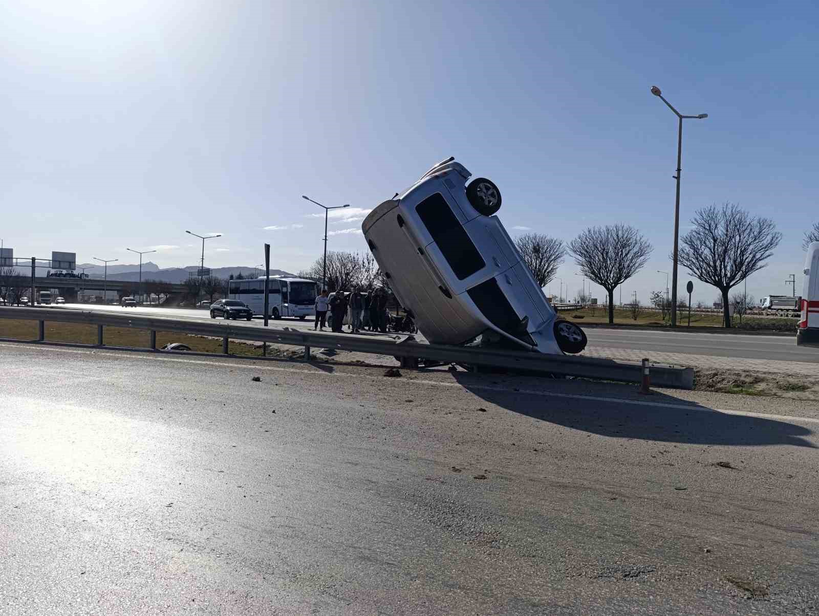 Fizik kurallarını sorgulatan trafik kazası
