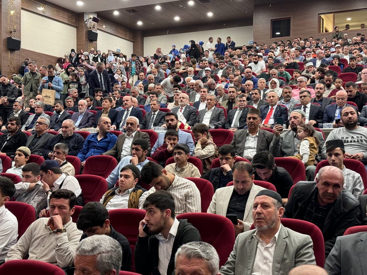 Mardin’de 128 hafız belgesini aldı
