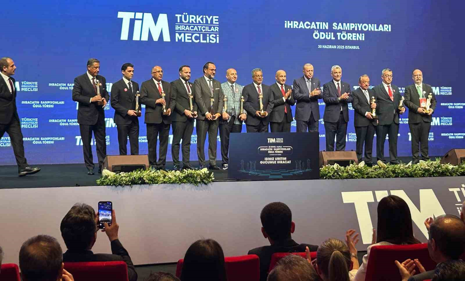 Corendon Airlines bir kez daha ihracat şampiyonları arasında