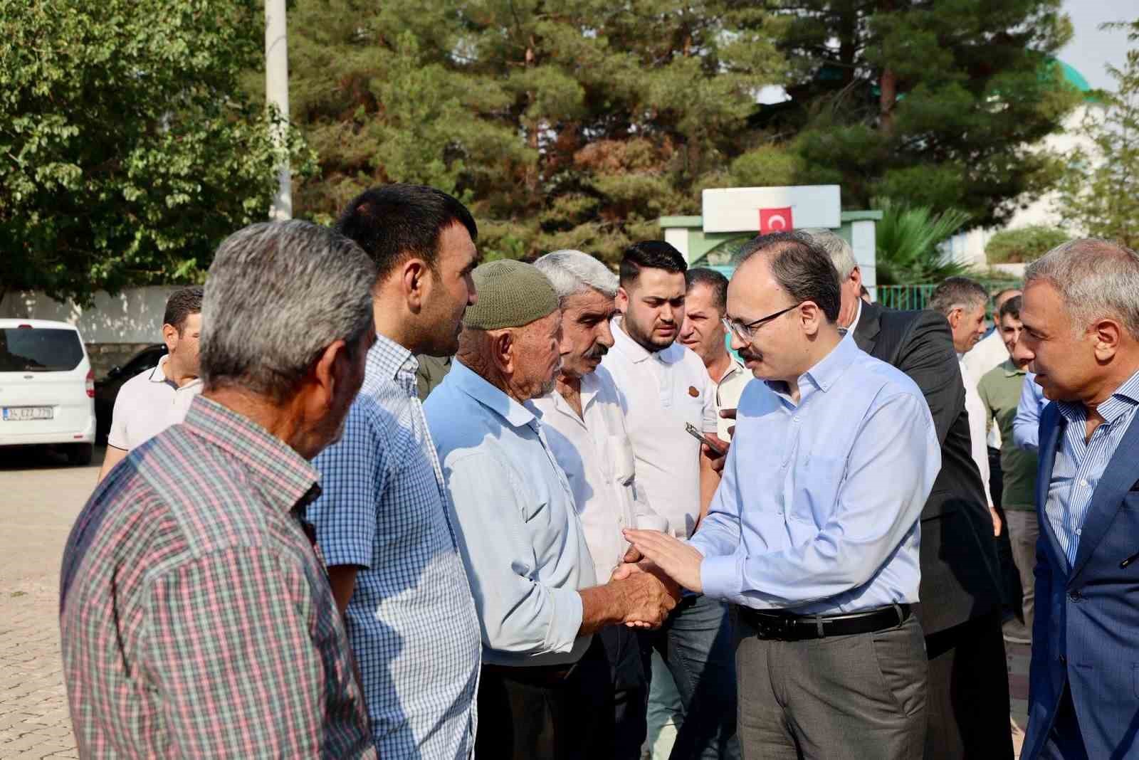 Siirt Valisi Kızılkaya’dan Kurtalan’da köy ziyareti

